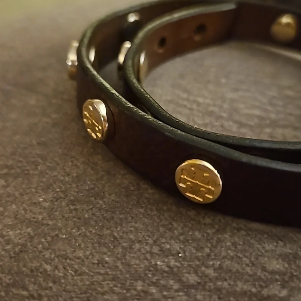 TORY BURCH Dark Brown Leather Logo Stud Wrap Bracelet